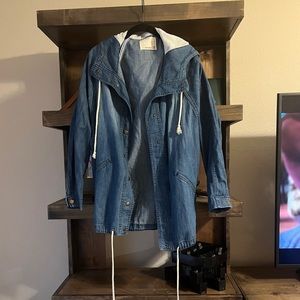 Hooded denim jacket
